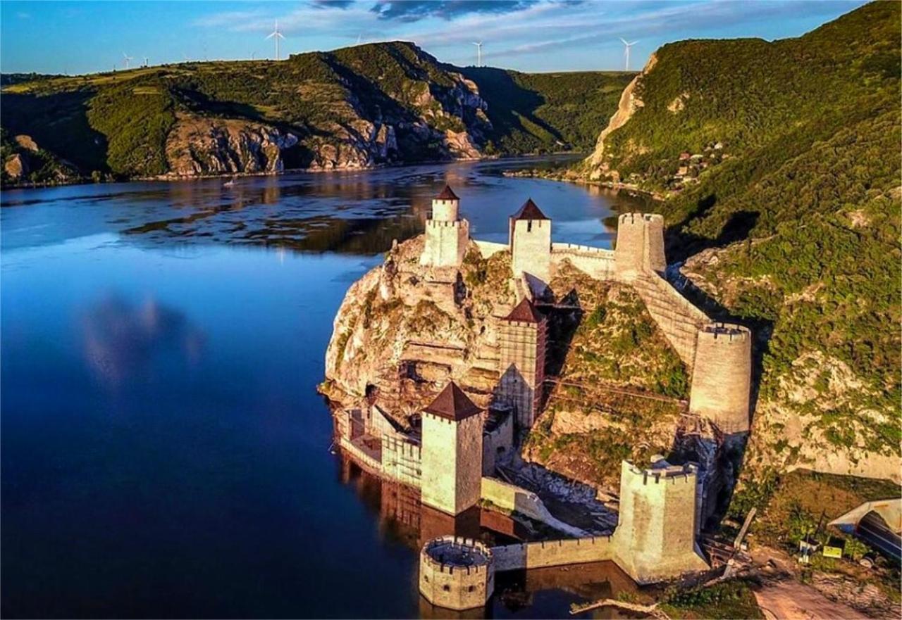 Soba Milojkovic Apartment Golubac Luaran gambar